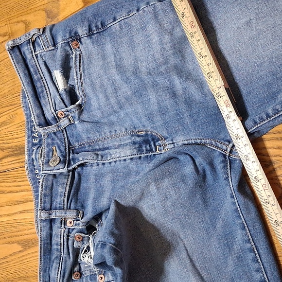 AMERICAN EAGLE Jeans Womens 4 BLUE FLARED Super HIGH RISE Distressed - Picture 4 of 8